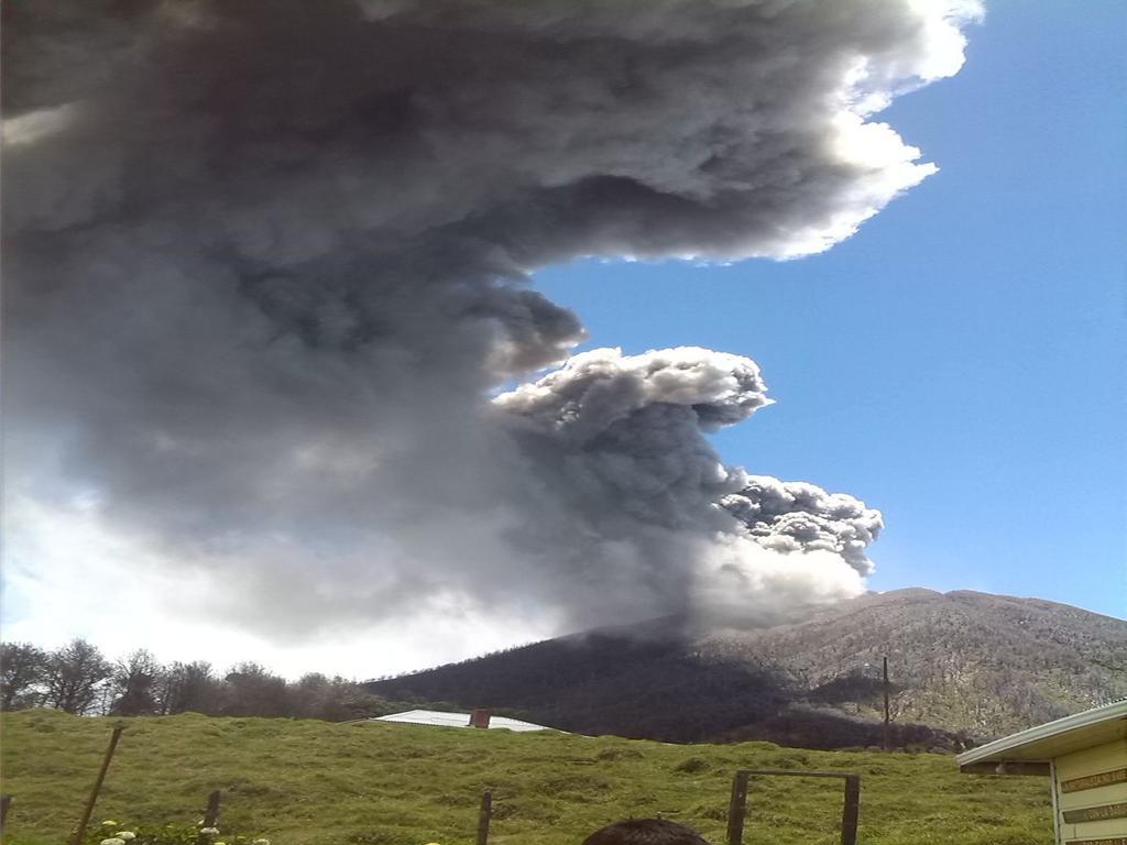 Green Mountain And Lodge Turrialba Luaran gambar